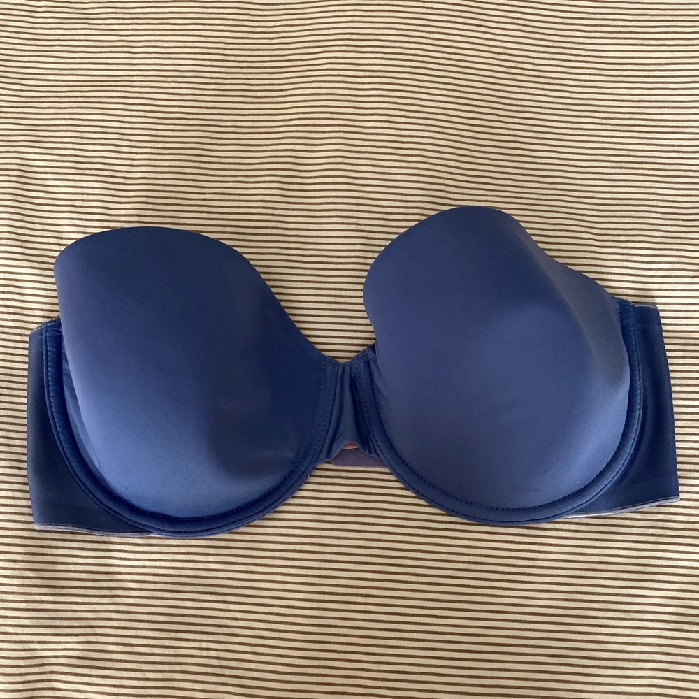 Victoria Secret Strapless Bra